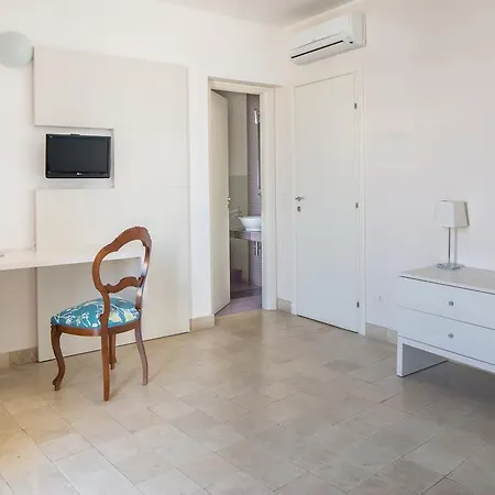 Hotel Mastrarua 3*