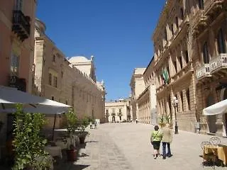 Mastrarua Сиракузы